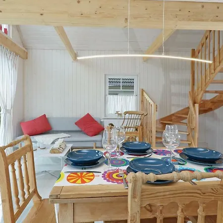 2 Bedroom Awesome In Holiday home Zerpenschleuse
