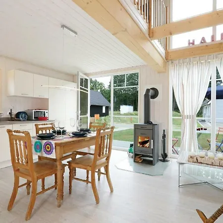 2 Bedroom Awesome In *